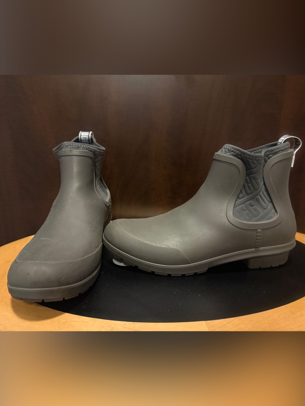 Ugg women’s Waterproof Slip-On Chevonne Rain Boots - Gray charcoal